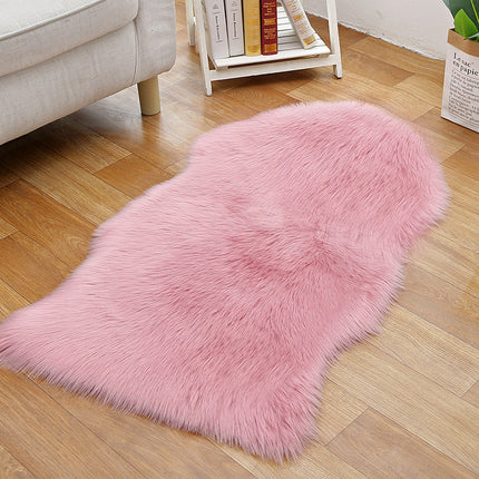 Irregular Faux Fur Rugs Super Soft Fluffy Faux Sheepskin Rugs Deerskin Pile Non-Slip Backing Shaggy Rug Pads