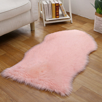 Irregular Faux Fur Rugs Super Soft Fluffy Faux Sheepskin Rugs Deerskin Pile Non-Slip Backing Shaggy Rug Pads