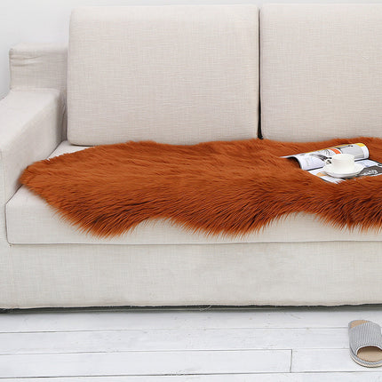 Irregular Faux Fur Rugs Super Soft Fluffy Faux Sheepskin Rugs Deerskin Pile Non-Slip Backing Shaggy Rug Pads