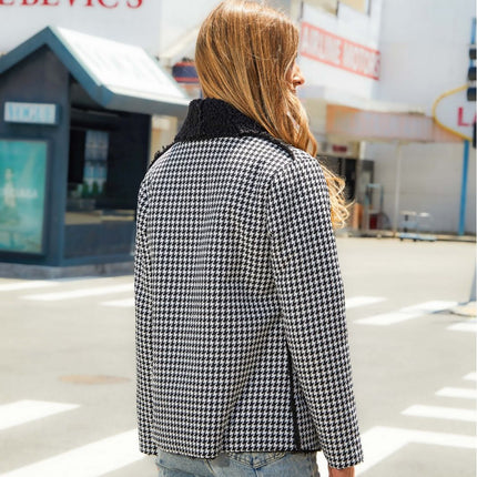 Women's Plaid Cardigan Jacket Womens Winter Warm Plush Coat Shirts Lapel Zipper Jackets Shacket