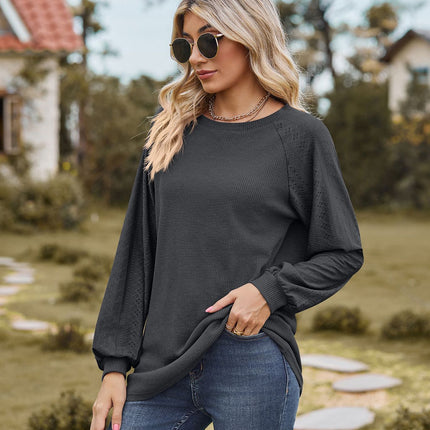 Women's casual round neck with pockets solid color T-shirt loose fashion embossed hollow long-sleeved shirt women's tops