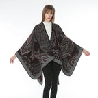 Zao Hong light gray shawl