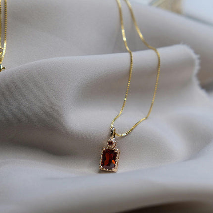 Red Zirconia Pendant Necklace S925 Sterling Silver Necklace Gold-Plated Clavicle Chain