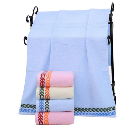 1 Pack Cotton Bath Towel Embroidered Cotton Jacquard Design, Soft and Highly Absorbent