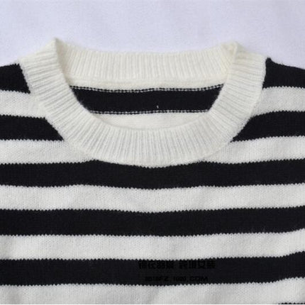 Women's Colorful Striped Sweater Round Neck Knit Sweater Pullover Patchwork Sleeve Sweater