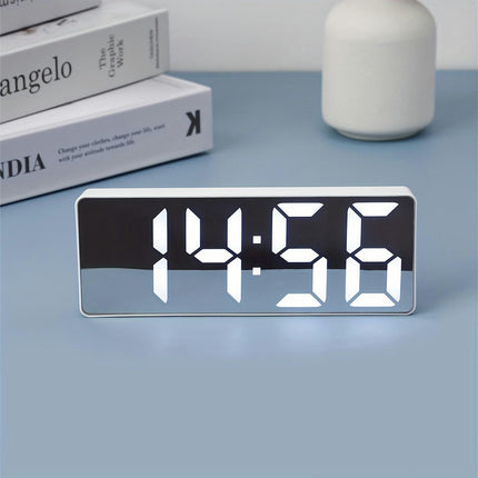 LED Digital Alarm Clock With Voice Control, USB Powered-Perfect For Students & Home Decor