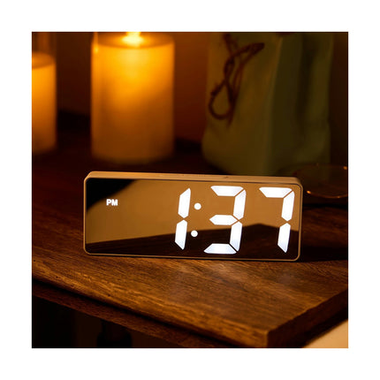 Modern LED Digital Alarm Clock With Mirror Finish USB Powered Desk Clock For Bedroom Decor