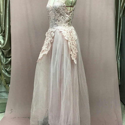 Women's A Line Tulle Beach Wedding Dresses for Bride Floral Lace Appliques V Neck Gowns