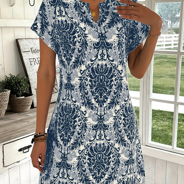 Batwing Dress - Women's Short Sleeve Notched Neck Vacation Dress for Summer - Comfortable Dresses