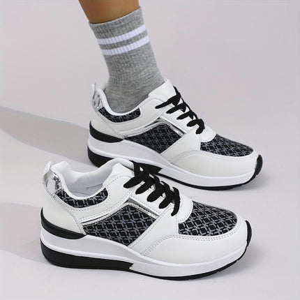 Women's Casual Sneakers - Lightweight, Lace-Up, Non-Slip Rubber Sole for All Seasons