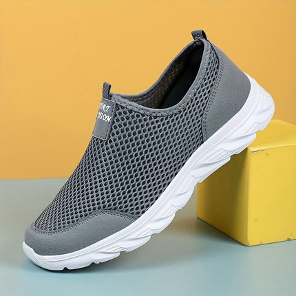 Men's Slip On Lightweight Sneakers Mesh Breathable Non Slip For Outdoor Jogging Workout Hiking