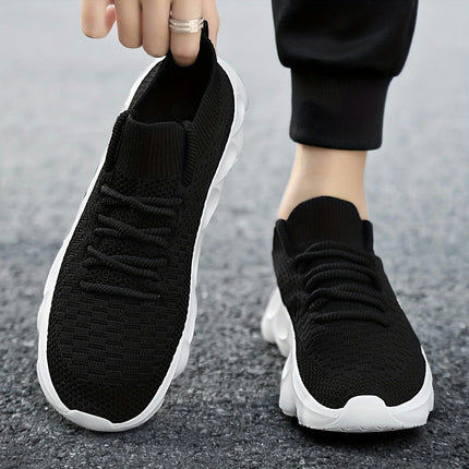 A Pair Of Men's Sports And Leisure Jogging Shoes, Breathable And Comfortable Thickened Outsole