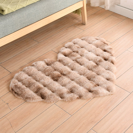 Soft Heart-shaped Faux Rabbit Fur Area Rug  Fluffy Area Rugs Plush Floor Carpet Mat for Bedroom Living Room Floor Decor